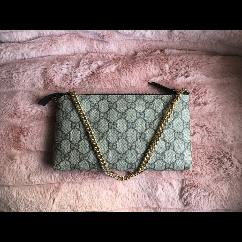 Authentic Gucci GG Supreme canvas wrist wallet